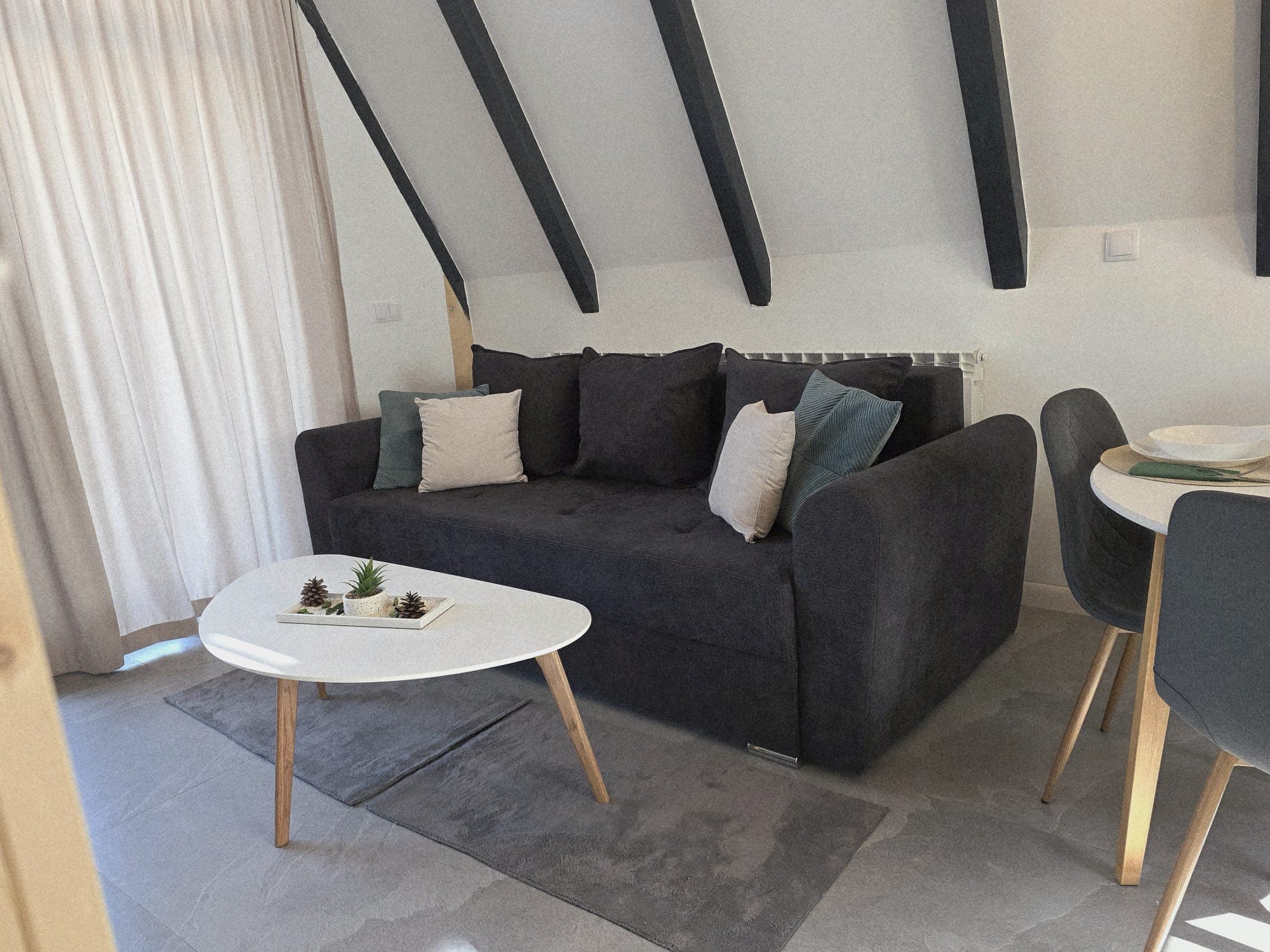 Reia A-Frame